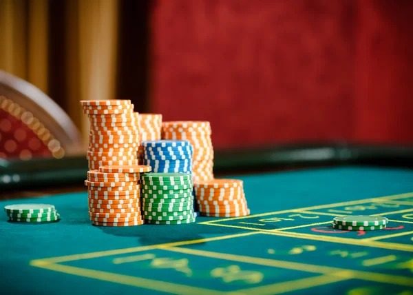 Mobile phone displaying sultan88 tournament lobby interface with live standings